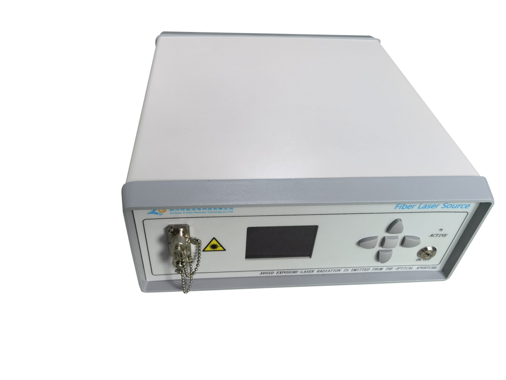 多波长增益平坦型掺铒光纤放大器